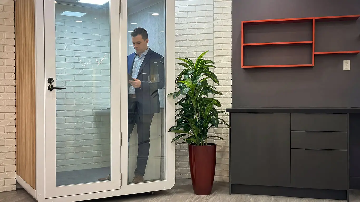 Cropped - SpaceworkX - 83